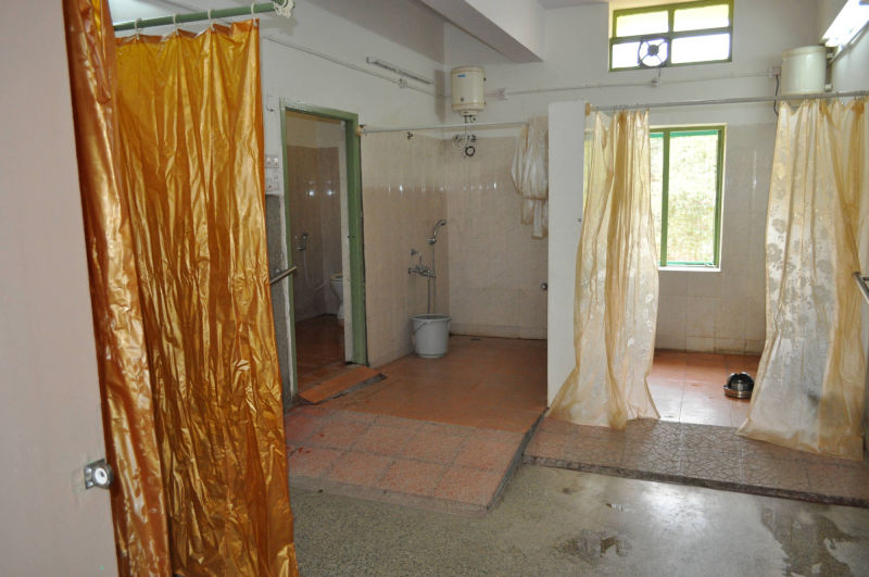 Spacious bathrooms at ETCM